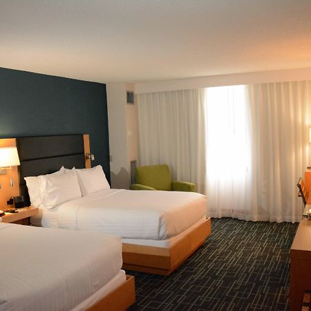 Holiday Inn Express Stamford, An Ihg Hotel Ngoại thất bức ảnh