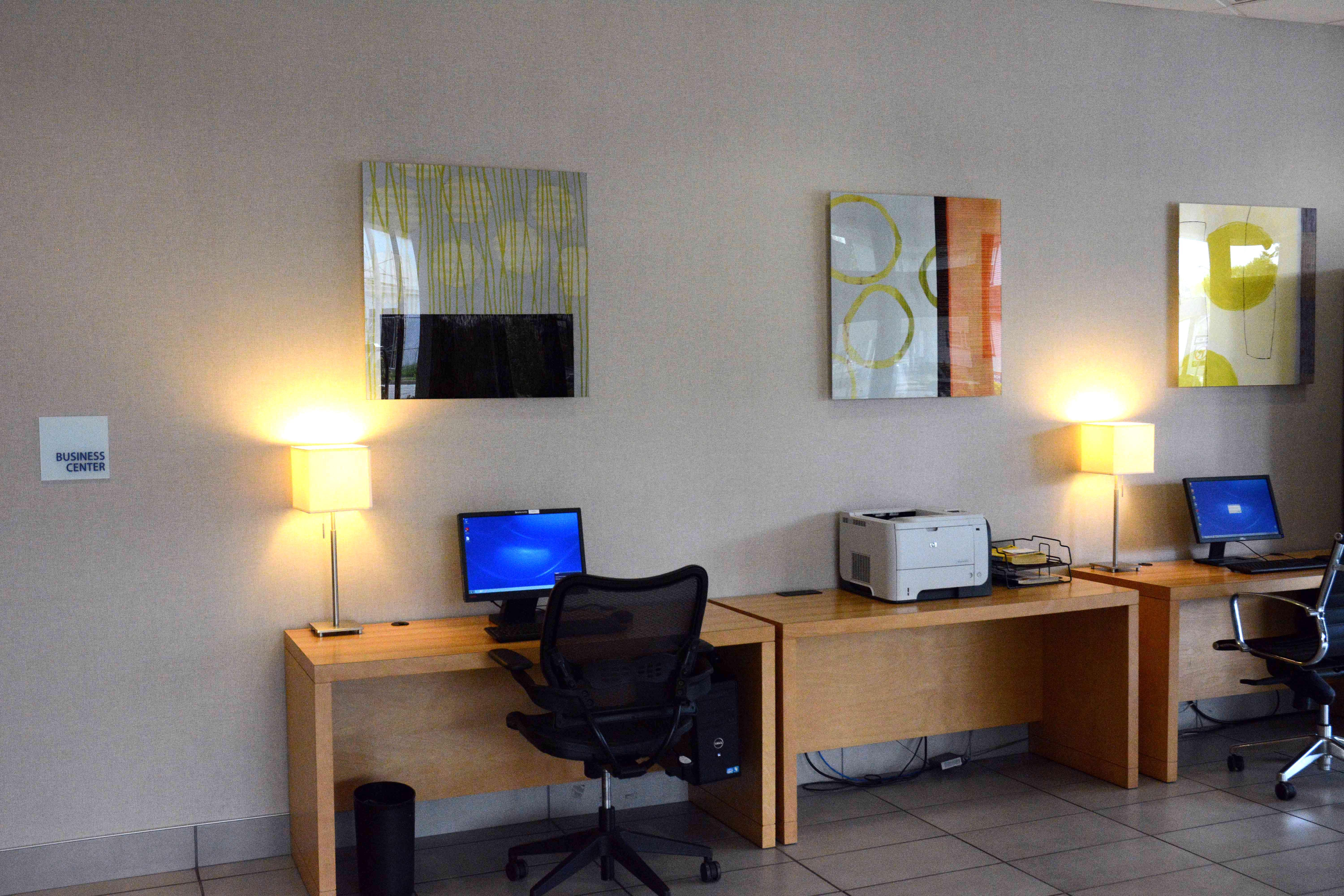 Holiday Inn Express Stamford, An Ihg Hotel Ngoại thất bức ảnh