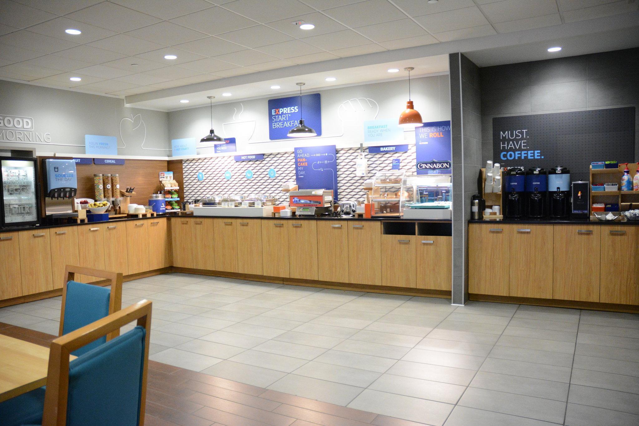 Holiday Inn Express Stamford, An Ihg Hotel Ngoại thất bức ảnh