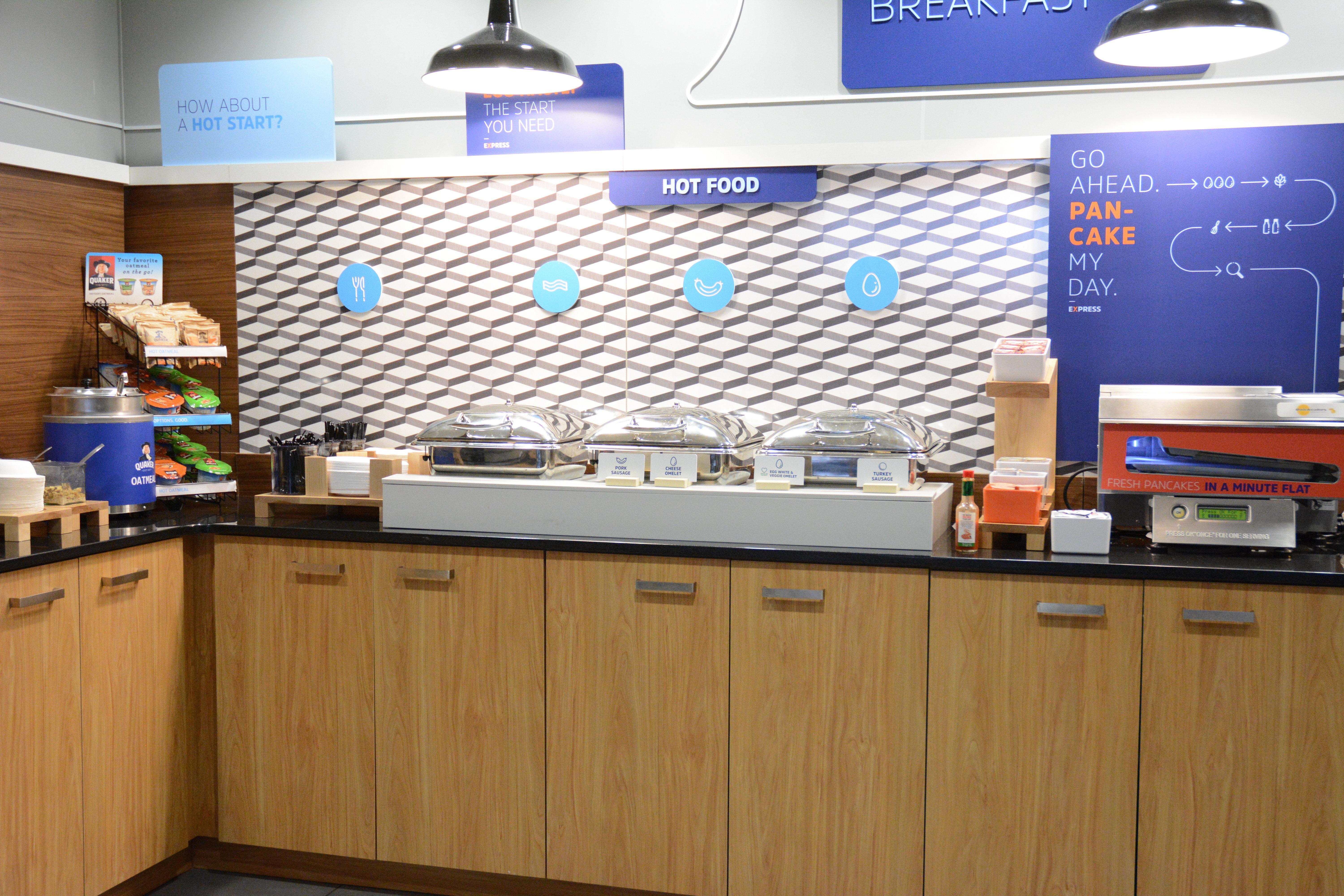 Holiday Inn Express Stamford, An Ihg Hotel Ngoại thất bức ảnh
