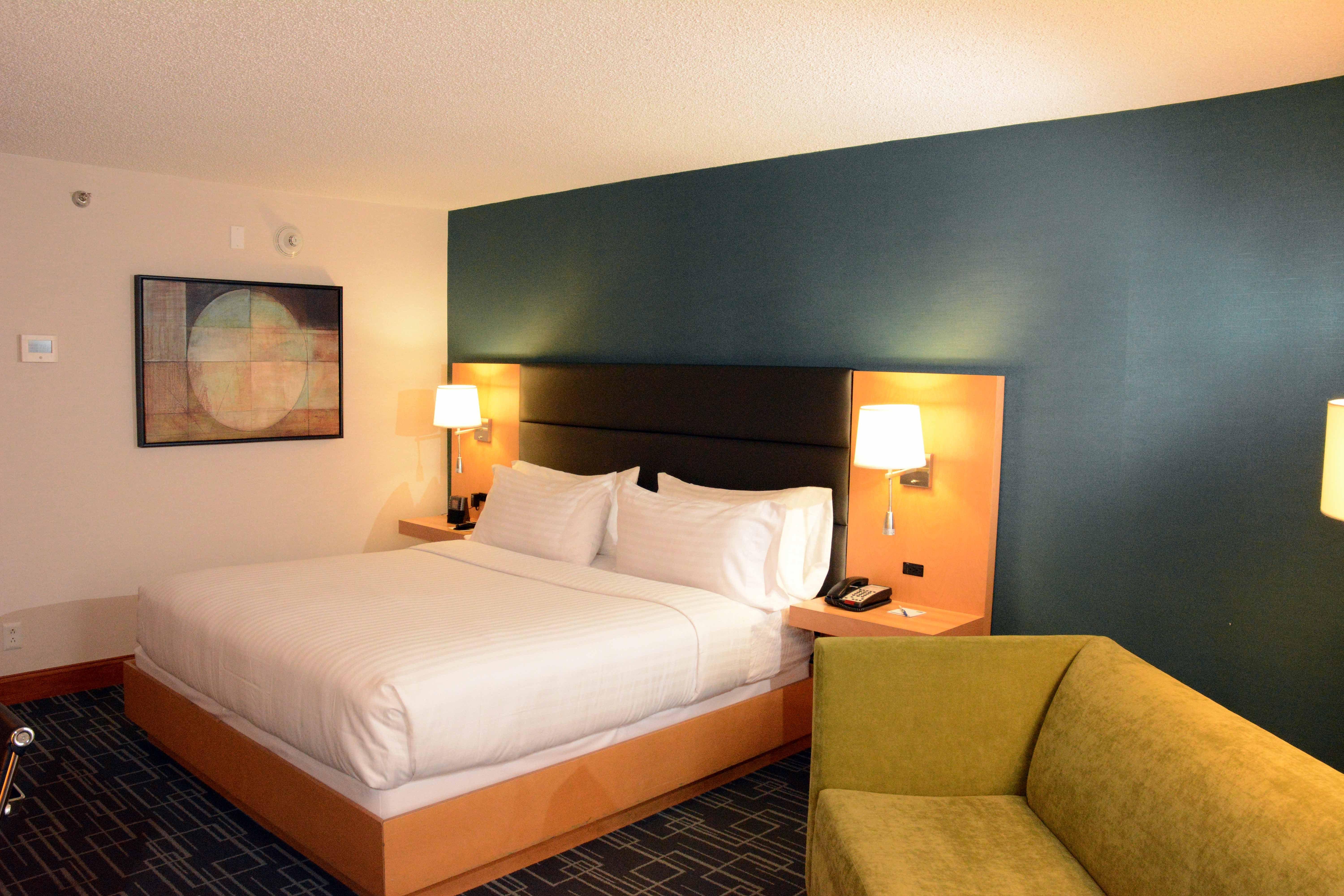 Holiday Inn Express Stamford, An Ihg Hotel Ngoại thất bức ảnh