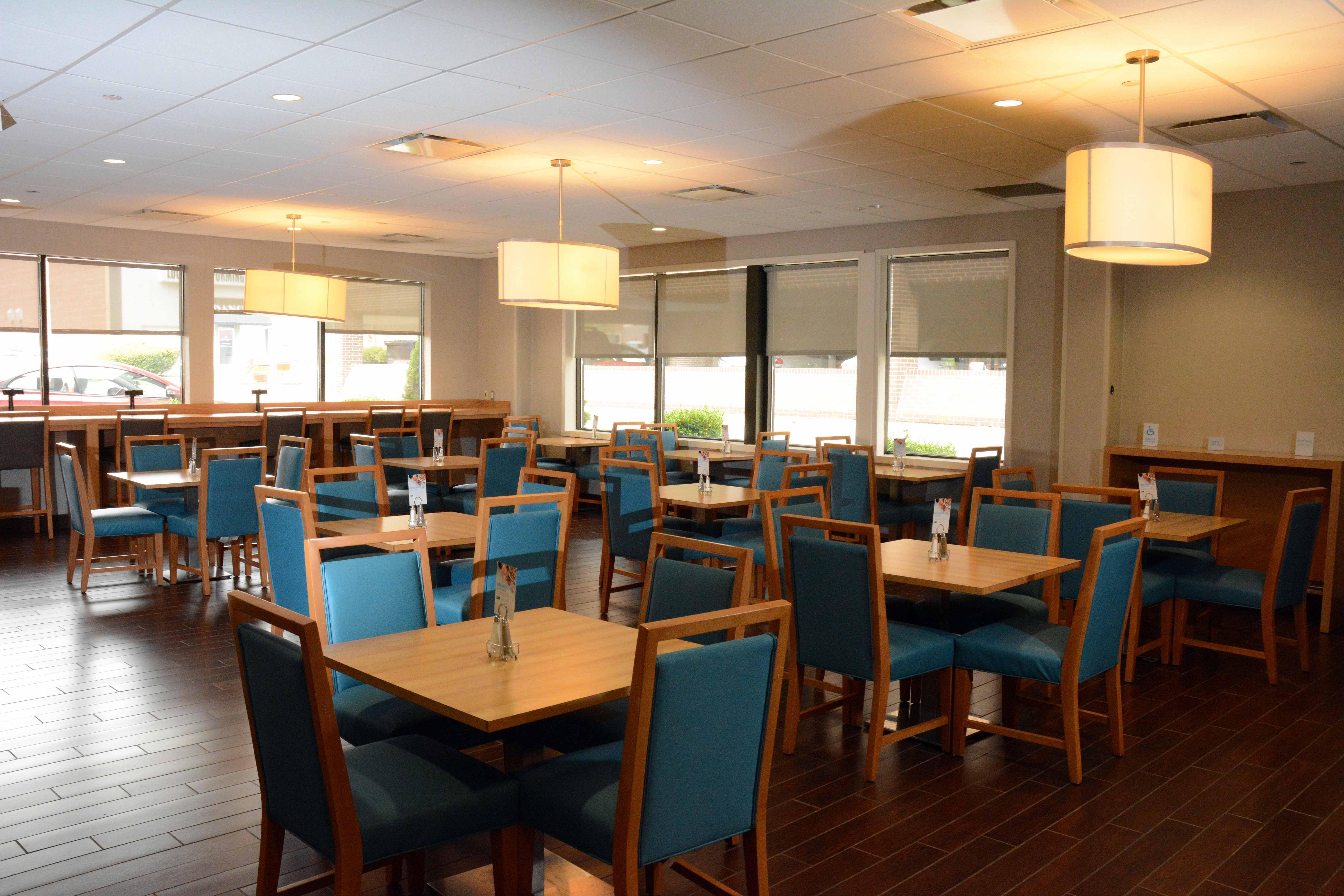 Holiday Inn Express Stamford, An Ihg Hotel Ngoại thất bức ảnh