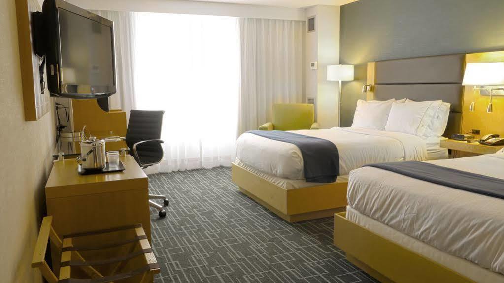 Holiday Inn Express Stamford, An Ihg Hotel Ngoại thất bức ảnh